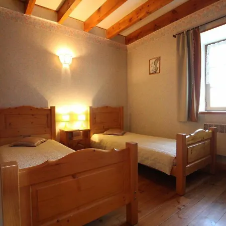 Hébergement de vacances Bains, 4 Pièces, 7 Personnes - Fr-1-582-298