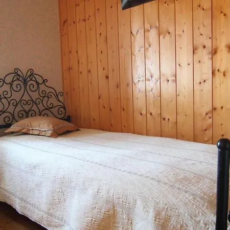 Bains, 4 Pièces, 7 Personnes - Fr-1-582-298 Hébergement de vacances Bains