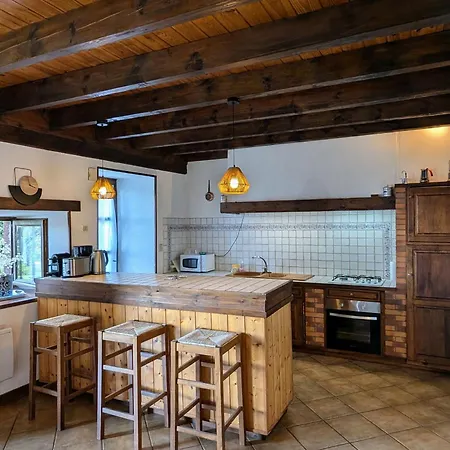 Maison De Charme Xviiie Sur Chemin St-jacques, Proche Le Puy-en-velay, Ideale Familles Et Randonneurs - Fr-1-582-298 Holiday home *