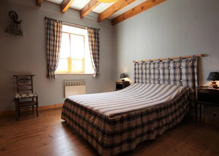 Maison De Charme Xviiie Sur Chemin St-jacques, Proche Le Puy-en-velay, Ideale Familles Et Randonneurs - Fr-1-582-298 Holiday home Bains